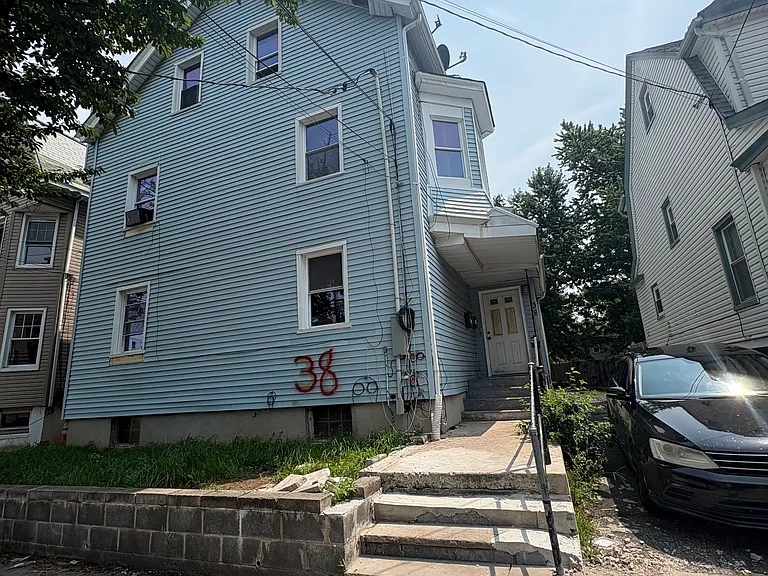 36-38 Halsted St #1 — Photo 2