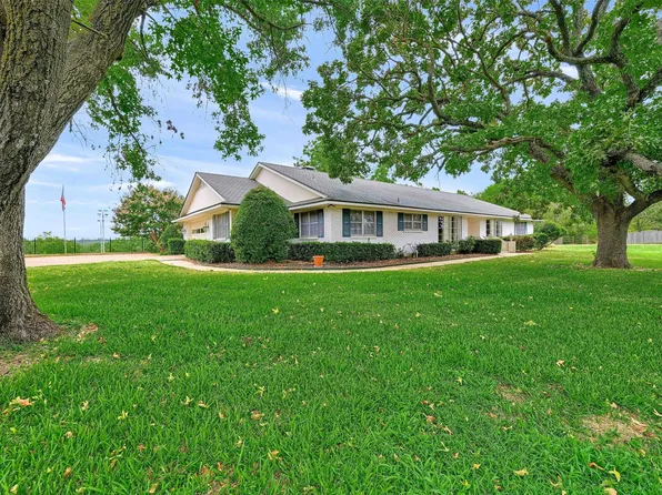 1201 S Lang Ave, Denison, TX 75020