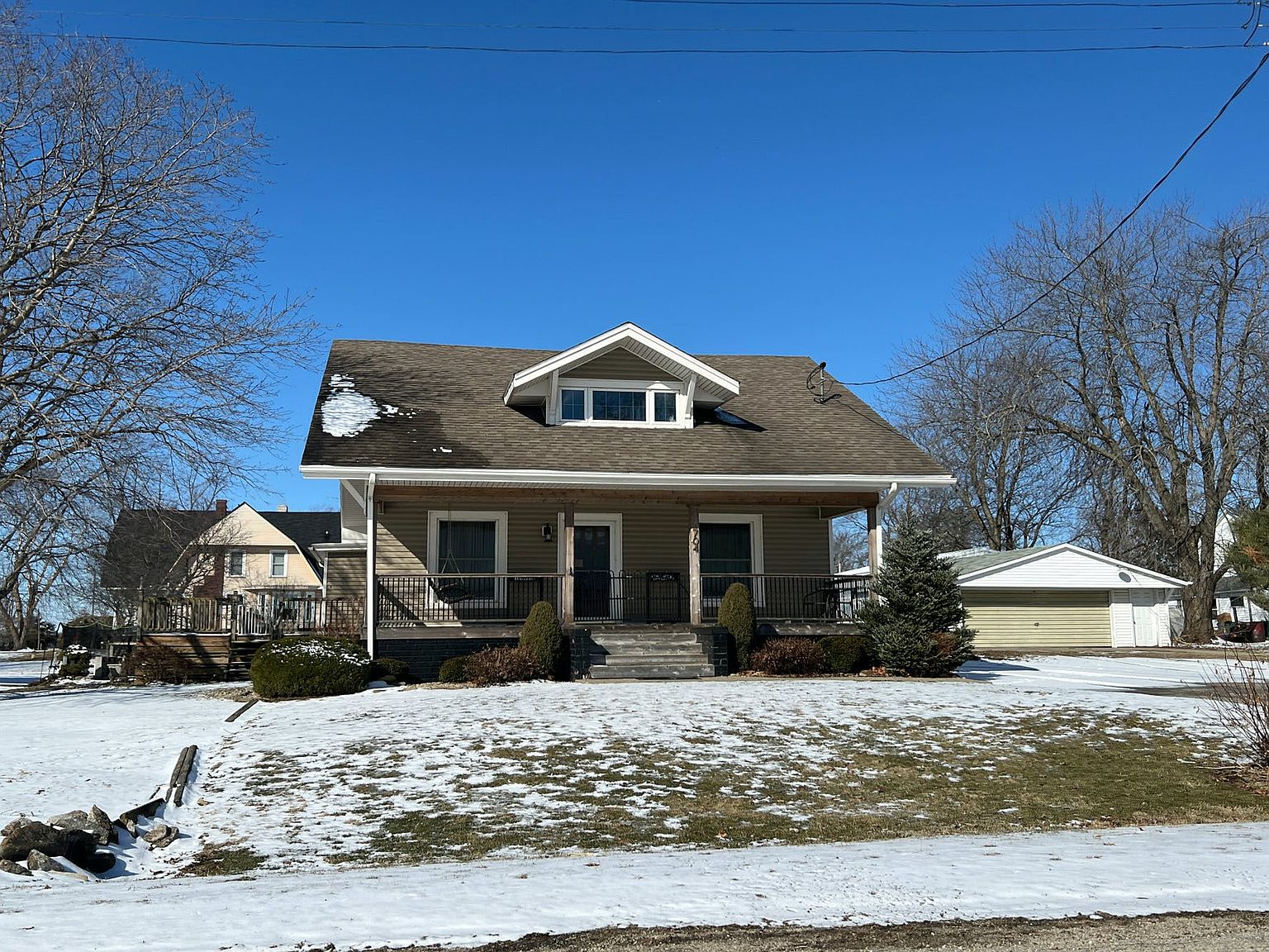 704 Fulton St, Gilson, IL 61436 Zillow
