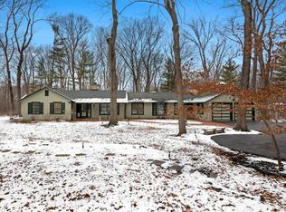 760 Thornmeadow Rd, Riverwoods, IL 60015