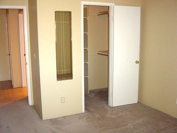 walk in closet