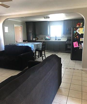 5th image of 10438 Cimmeron Trail Dr