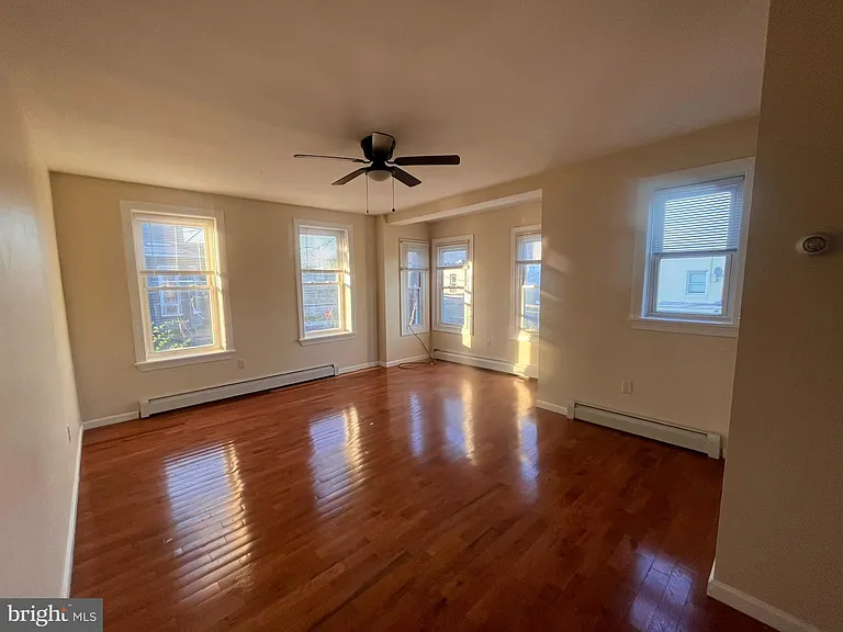 3901 Folsom St #2R — Photo 9