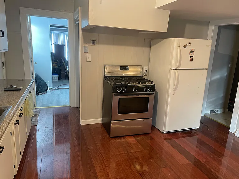 3187 Abbott Rd — Photo 6