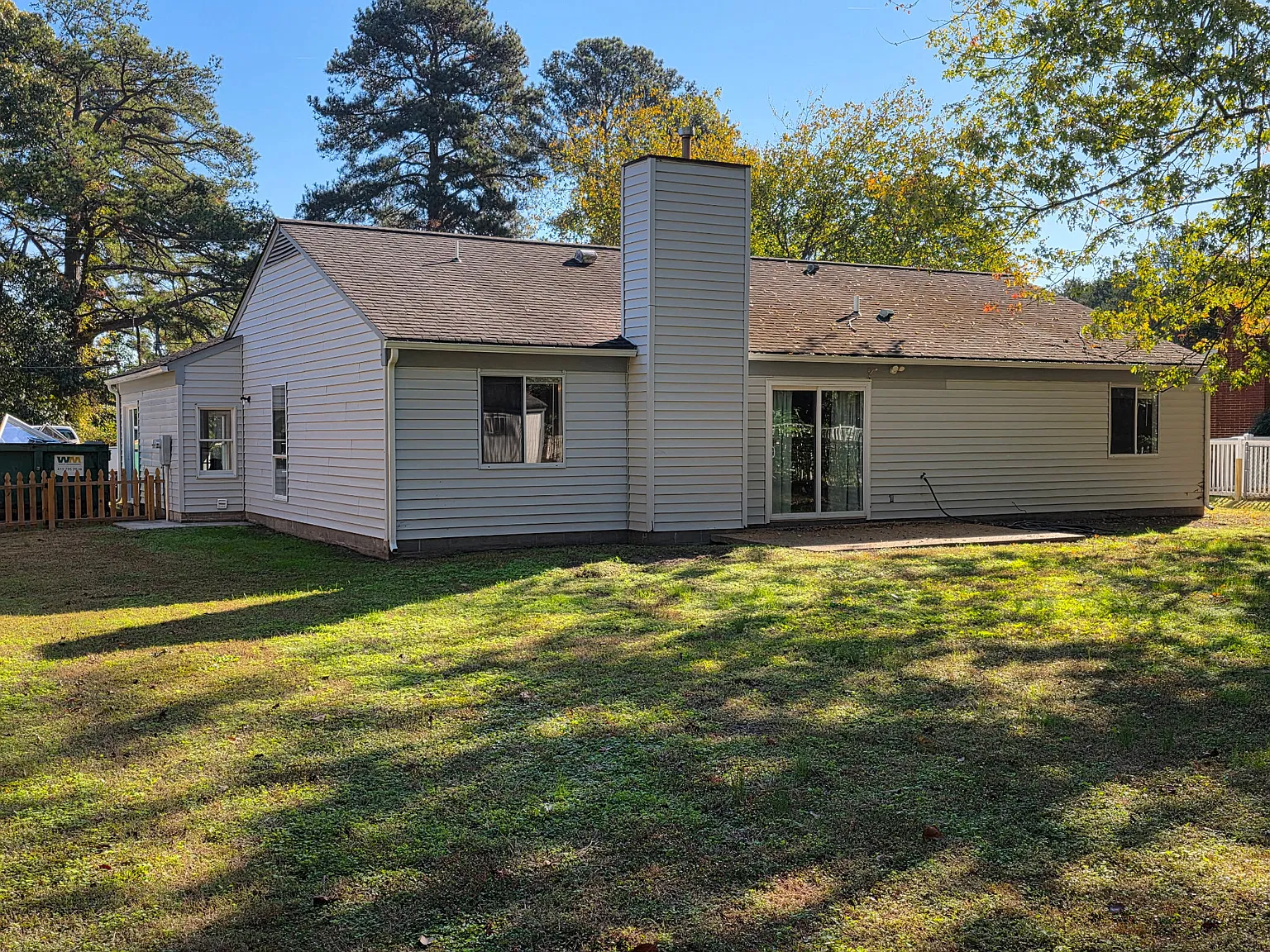 3 bed, 1985 sqft, $2,200 — Photo 4