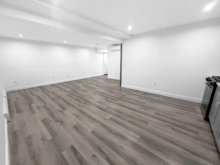 54 Broad Ave #D3 — Photo 4