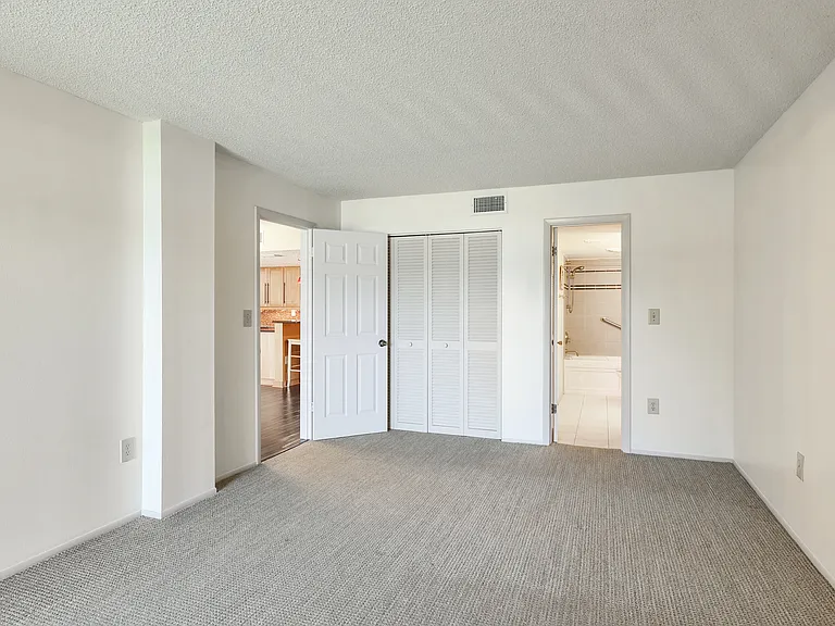 6116 43rd St W #201D — Photo 10
