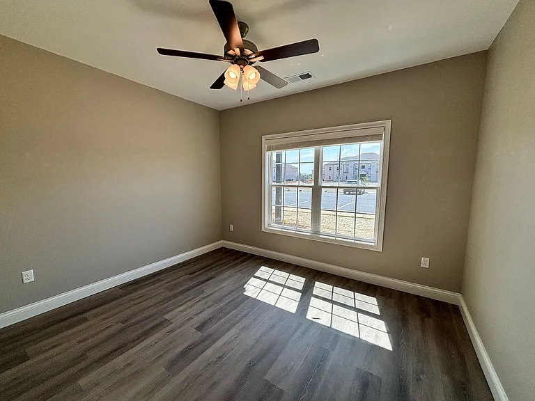 320 Hillview Mills Blvd — Photo 7