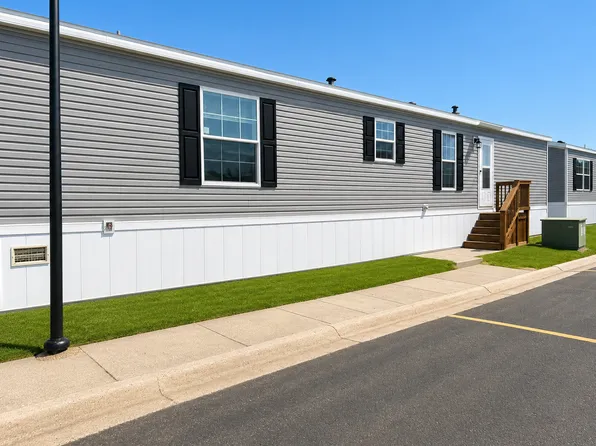 11429 Harbor Cv, Fenton, MI