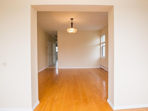 5th image of 15 Schoharie St #1A