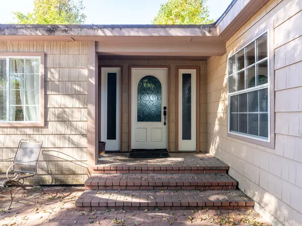 2021 Orchard Ln #A, La Canada Flintridge, CA 91011