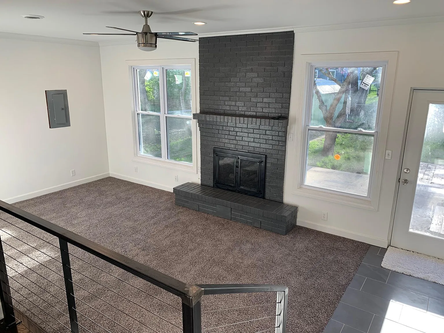 2 bed, 1.5 bath, 1092 sqft, $2,200 — Photo 3