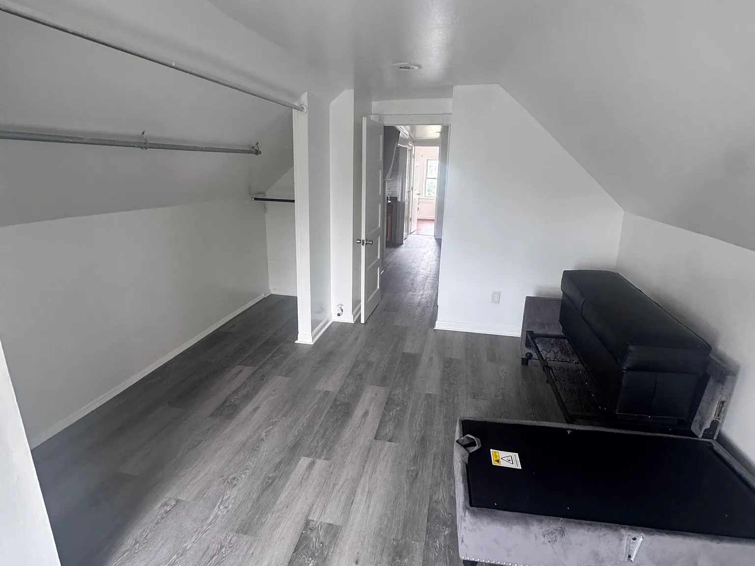 2 bed, 800 sqft, $2,000 — Photo 3