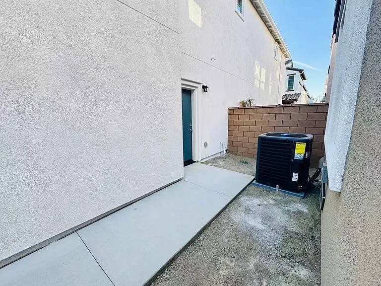 4069 Summer Way — Photo 3