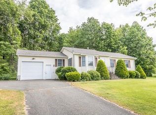 1 Clark Ln, Easthampton, MA 01027