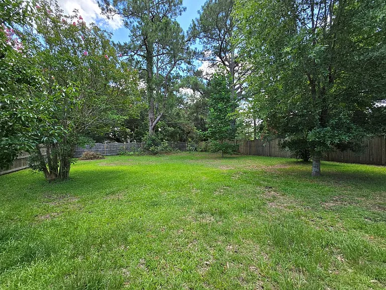 1833 Talisker Dr — Photo 26