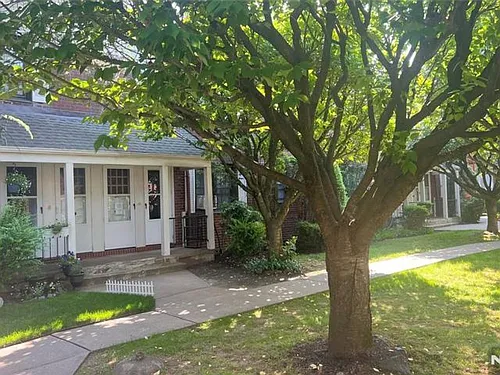 445 Union Ave Photo 1