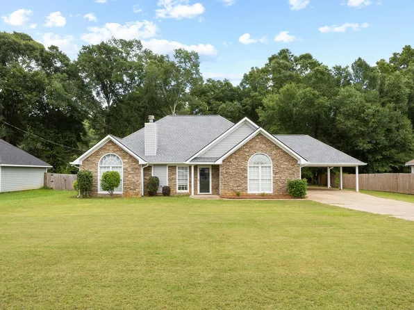 247 Owens Rd, Fort Mitchell, AL 36856