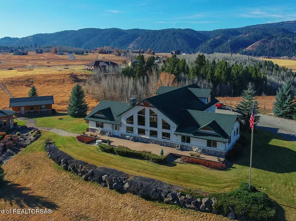 87 Rayco Dr, Thayne, WY 83127