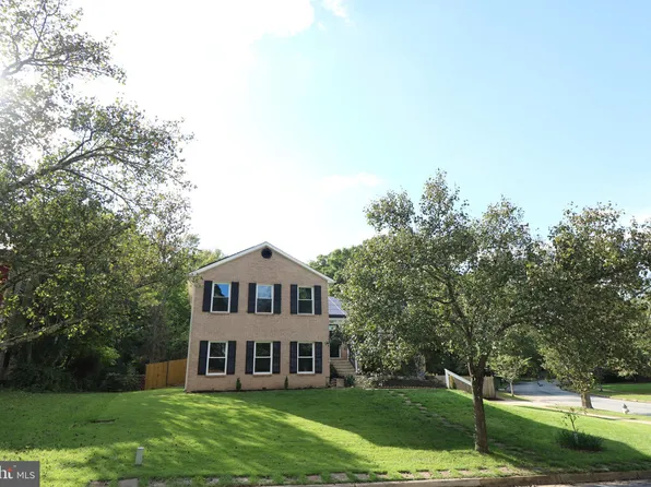 6708 Kerman Ct, Lanham, MD 20706