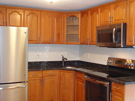 4th image of 80 Washington Park Dr