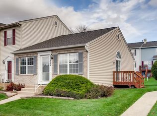 1306 Windsor Ct, Geneva, IL 60134