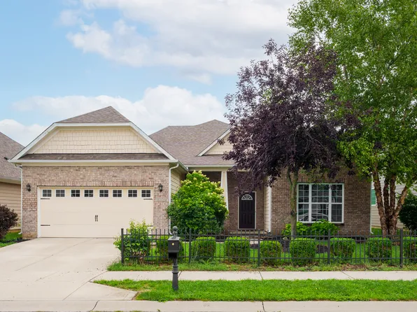 12051 Sanctuary Blvd, Zionsville, IN 46077