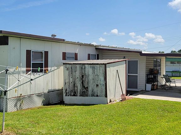 4th image of 242 Bird Ave #242