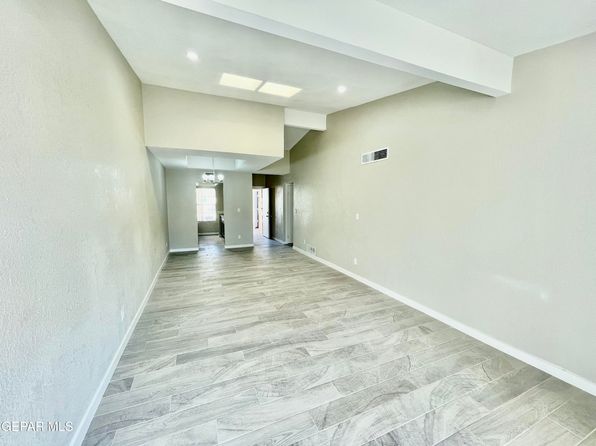 el-paso-texas-442665025 picture