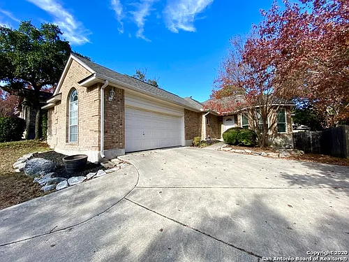 6635 Shady Bend Dr Photo 1