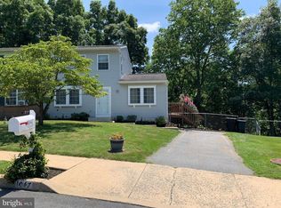 1047 Tom Paine Dr, Lancaster, PA 17603