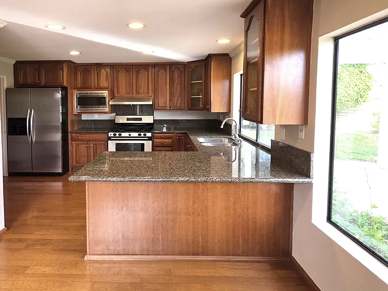 4146 Federman Ln — Photo 9