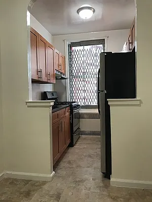 Rented by Cyclone Realty | media 7