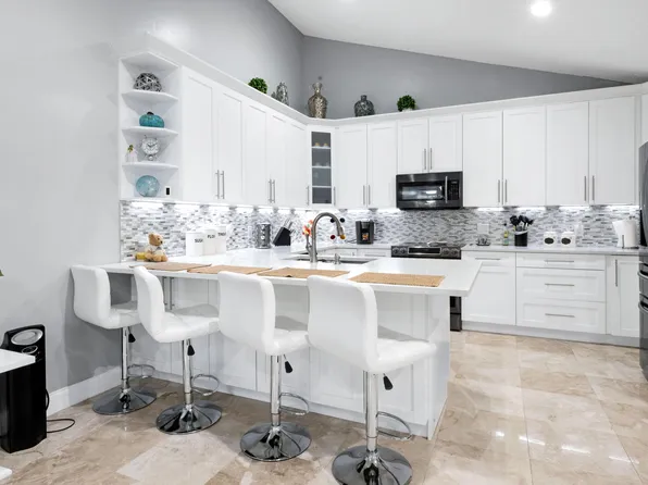 5460 Eagle Lake Drive #72b, Palm Beach Gardens, FL 33418