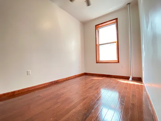 Rented by Nolita Group | media 14