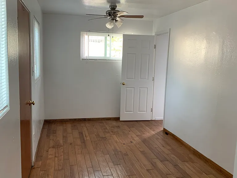 391 Garrett Ave — Photo 14