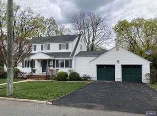 27 Holland Ave, Demarest, NJ 07627