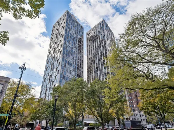 345 W Fullerton Pkwy APT 1806, Chicago, IL 60614