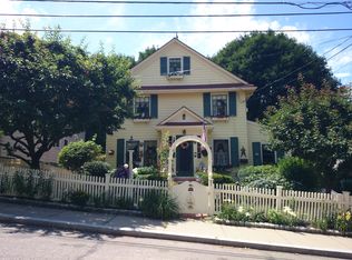 203 Wren St, West Roxbury, MA 02132