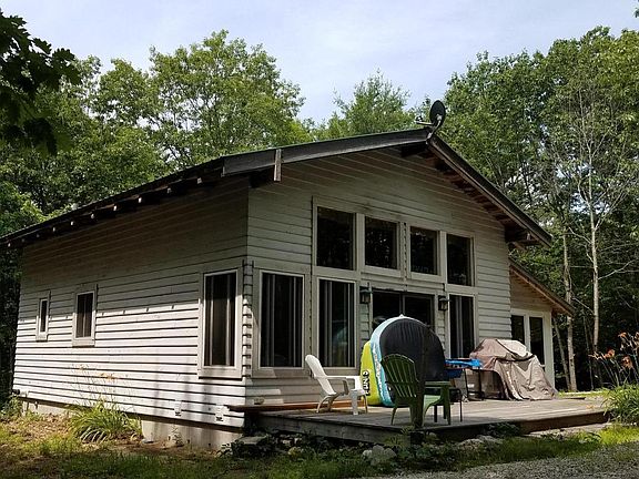 2nd image of 1623 Pequawket Trail