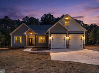 452 Puckett Rd SE, Silver Creek, GA 30173