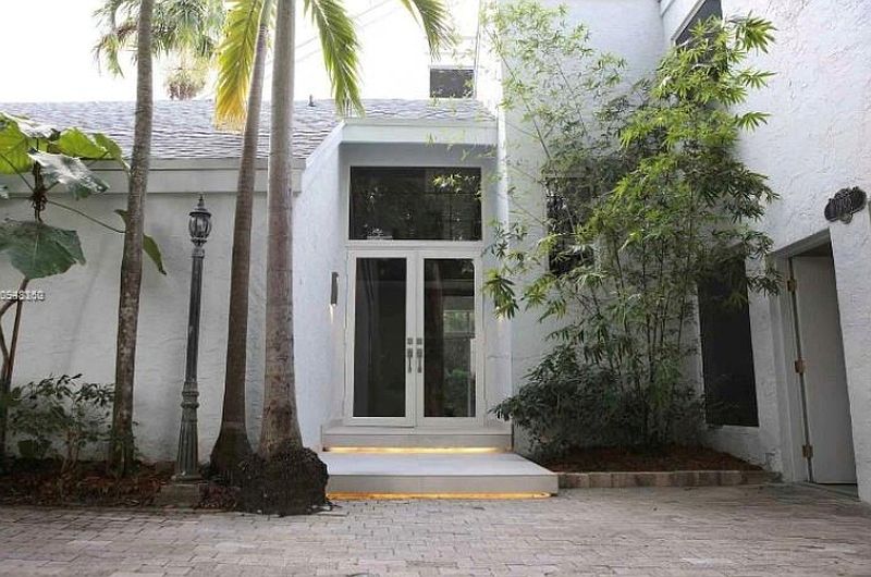 1st image of 1905 S Oak Haven Cir #1