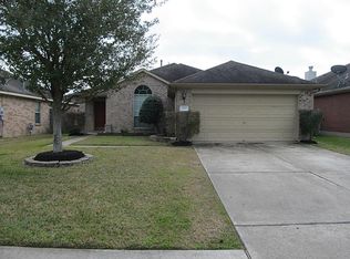 715 Chase View Dr, Bacliff, TX 77518