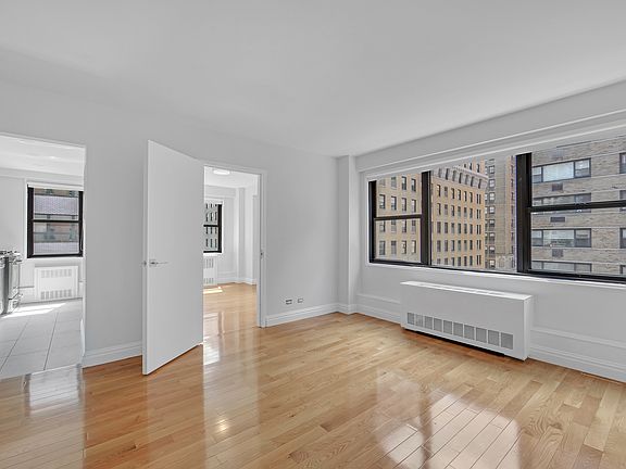 3rd image of 141 E 33rd St #9K