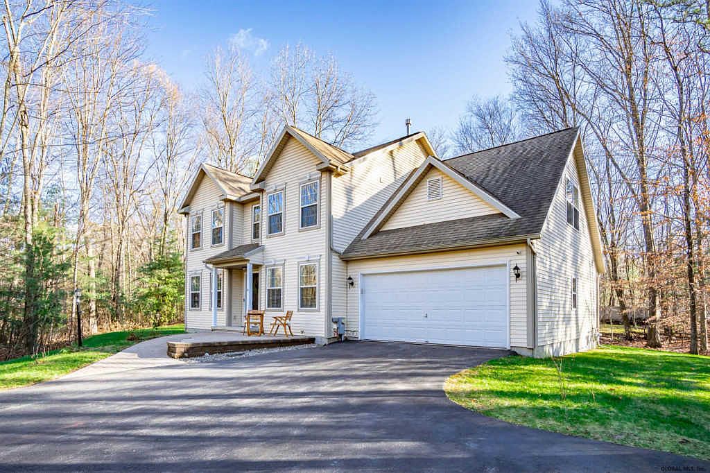 20 Glenburnie Dr, Gansevoort, NY 12831 Zillow