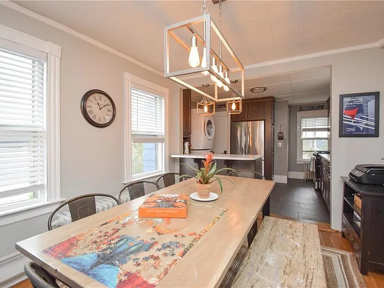 16 Vaughan Ave #2 — Photo 38