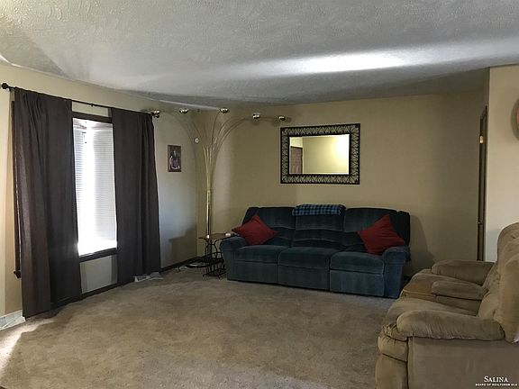 4th image of 2619 Bret Ave