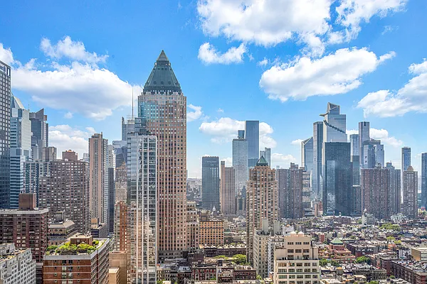 Rented by Realmart Realty LLC | media 6