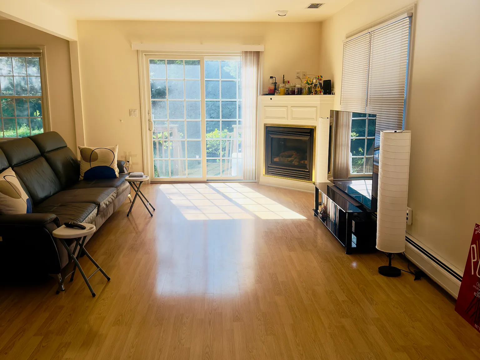 3 bed, 2.5 bath, 1700 sqft, $4,800 — Photo 3