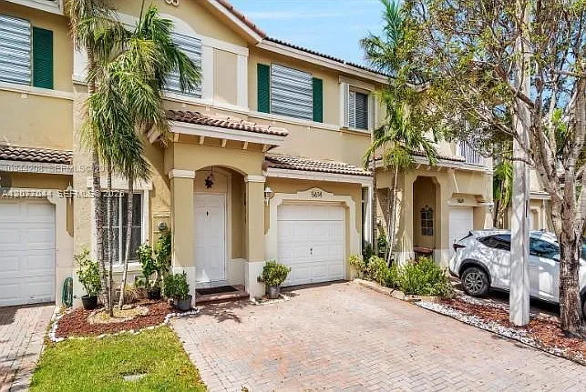 5614 NW 112th Pl